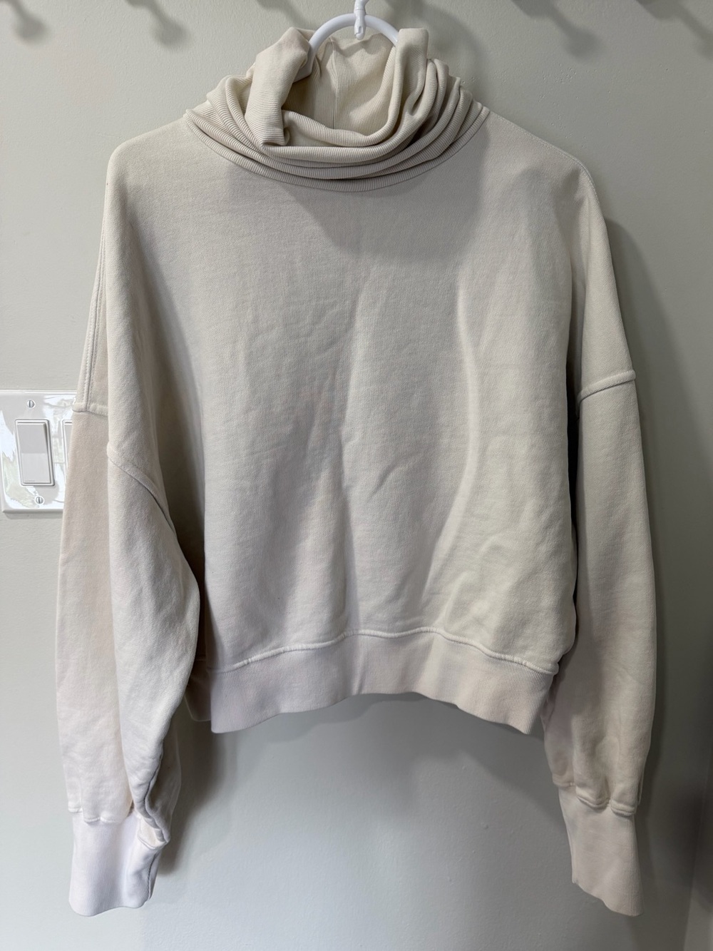 446 • AGOLDE Cowl Neck Sweatshirt •